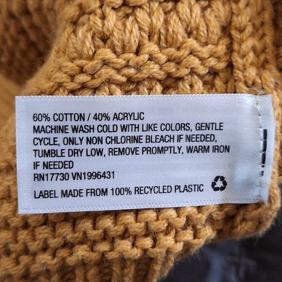 Universal Thread Sweater Women's XS Yellow Ochre Minimalist Neutral Classic - Picture 6 of 6